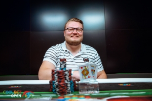 Мейн Эвент Coolbet Open Autumn Edition выиграл Отть-Каарли Тооме
